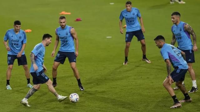 王勤伯：蓝白色的陪练故事